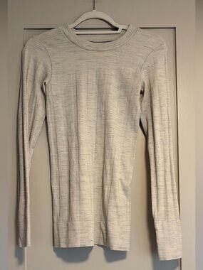 Athleta Cream and Light Gray Heathered Long Sleeve Top XS